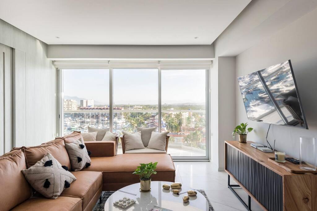 Luxury Condo On The Marina Puerto Vallarta Bagian luar foto