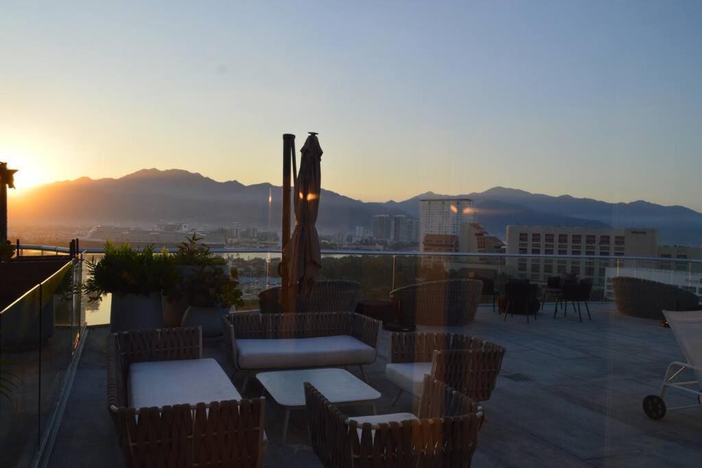 Luxury Condo On The Marina Puerto Vallarta Bagian luar foto